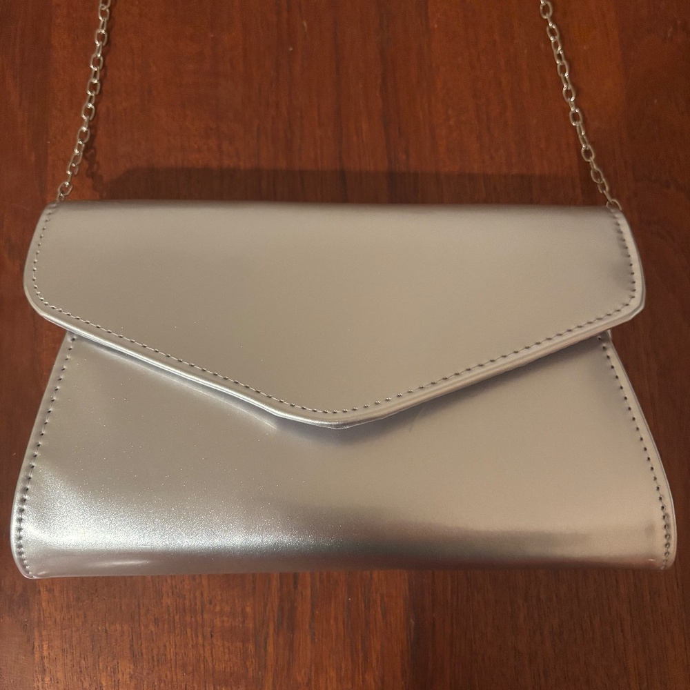 Labair Shiny Silver Envelope Clutch Purse